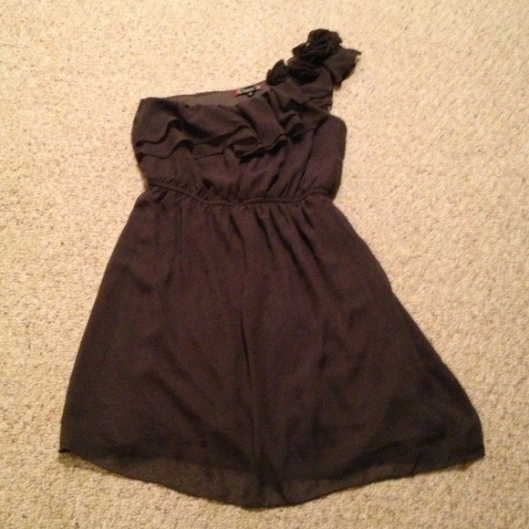 Beautiful Pewter Dress - Picture 1 of 3