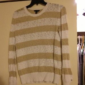 Tommy Hilfiger sweater - traded!