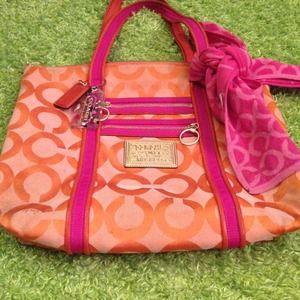 🙅Reserved🙅 Authentic coach bag with scarf