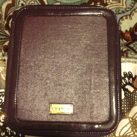 ❌SOLD ❌Steven Madden iPad cover for 1st iPad
