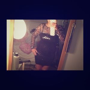 Fabulous & classy dress. All beaded 🔥