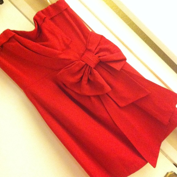 Forever 21 short red dress w/ bow on side, size 4