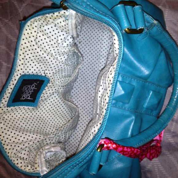 Turquoise purse - Picture 3 of 4