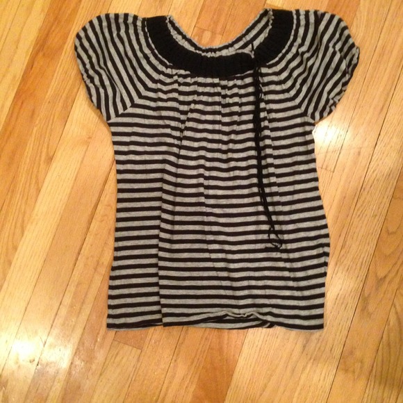 BCBG cotton top