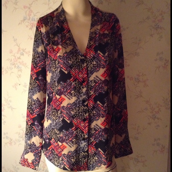 Trina Turk v-neck button up top