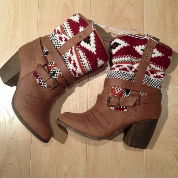 Bundle!💐 NWT! 2 pair of brown Boots!!!