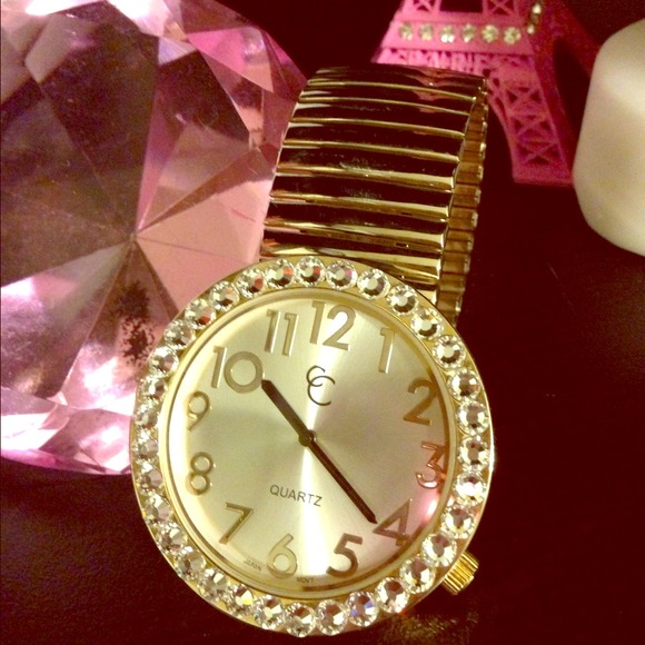SOLD❗️❗️Charming Charlie gold tone wrist watch