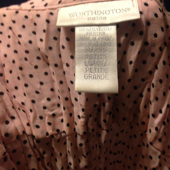 *NWOT. sheer polka dot button up -cap sleeves - Picture 4 of 4