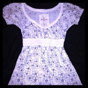 Cute Hollister top