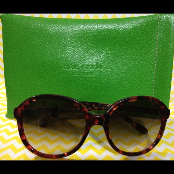 Kate spade Accessories - New kate spade tortoise sunglasses with case