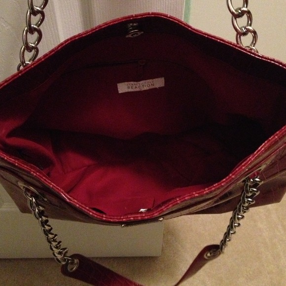Reduced!!Brand new never used Kenneth Cole Purse - Picture 3 of 3