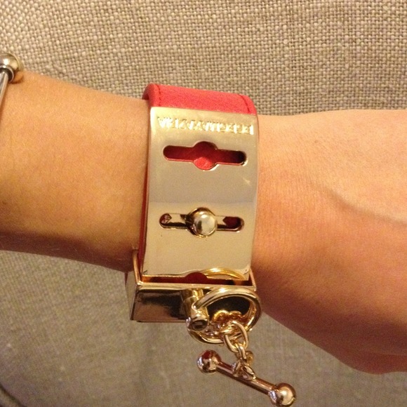BCBG Bracelet