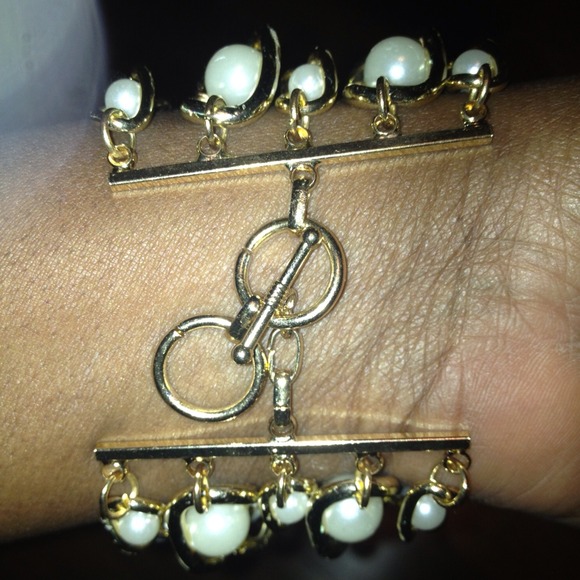 Floating Pearl Gates - Picture 2 of 3