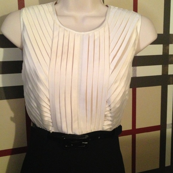 BEAUTIFUL Calvin Klein dress. Sz 6 - Picture 2 of 4