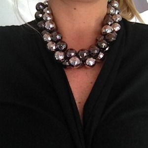 Banana Republic bubble bib necklace