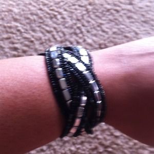 Beaded bangle bracelet