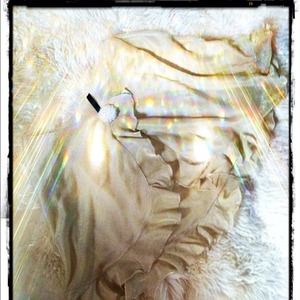 Poleci gold and gorgeous caplet! Wear it w/jeans