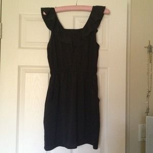 ⬇REDUCED⬇Forever 21 all black dress! 👗✨