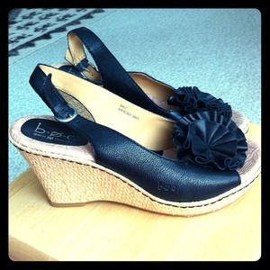 Super cute wedge 💛 For Dawn 💛💛💛