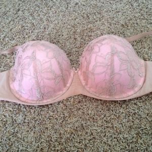 Sold.   Victoria secret baloney bra. 36D
