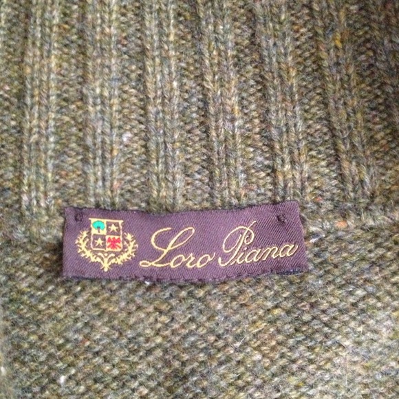 SOLD!!! Loro Piana 100% cashmere! - Picture 2 of 4