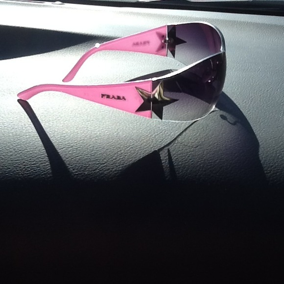 Hot pink 😍
