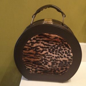 *** JUST REDUCED *** Vintage Leopard Handbag