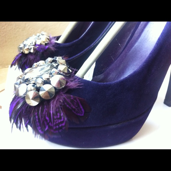 Aldo Bouch Deep Purple Pumps