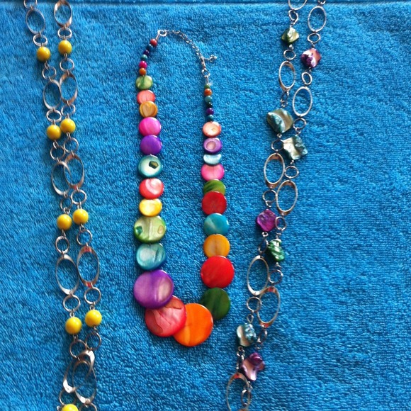 Necklace bundle with earrings - Picture 1 of 2