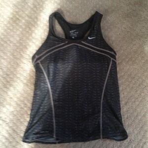Nike dry fit sports top