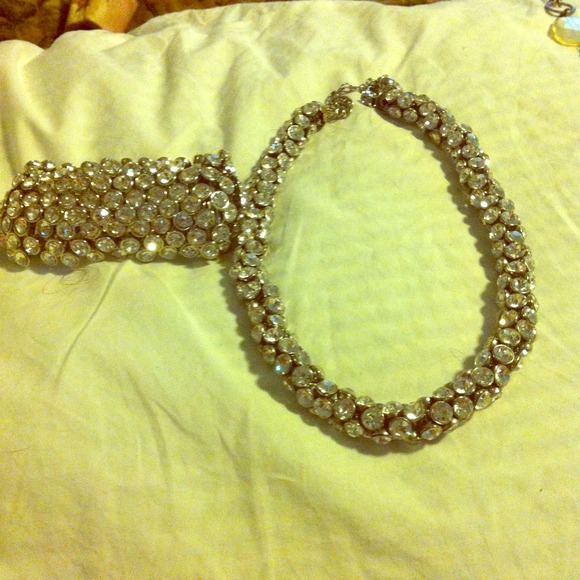 BCBG matching necklace and bracelet set!