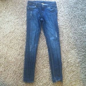 🚫SOLD🌻Little girls Levi's skinny jean! Like NEW
