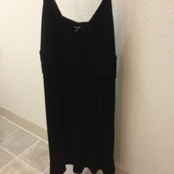Black vneck dress