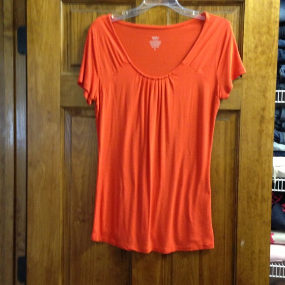 ❗SOLD❗Summery Orange Blouse 👚