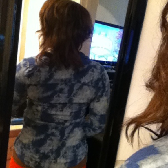Pretty blouse - Picture 2 of 3