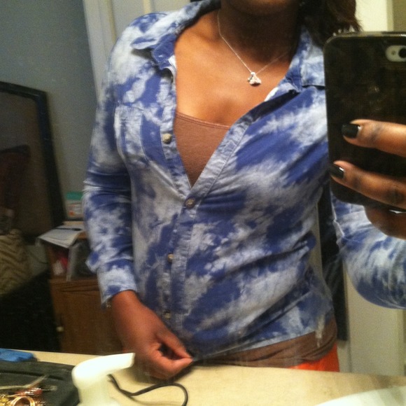 Pretty blouse - Picture 3 of 3