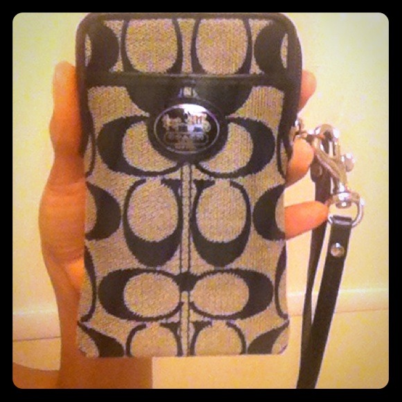 Coach Wristlet an skirt bundle