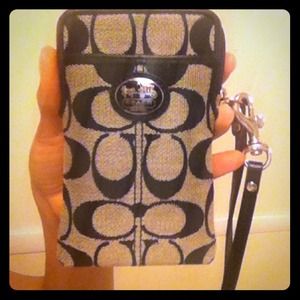 Coach Wristlet an skirt bundle