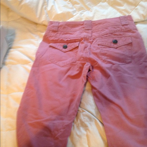 Pink old navy low rise pants... Size 6