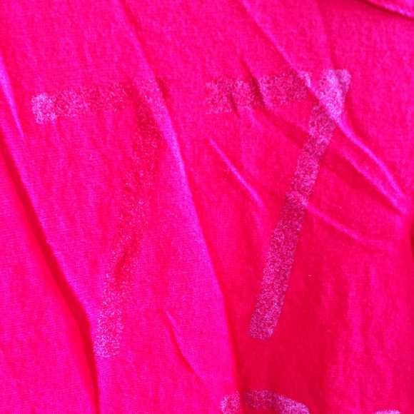 Dark pink tee. - Picture 3 of 4