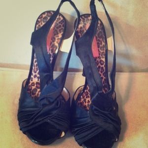 Black high heel peep toe