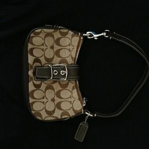 Price ⬇ Coach authentic Purse dark brown