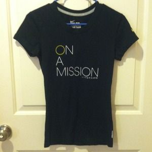 Live strong workout top