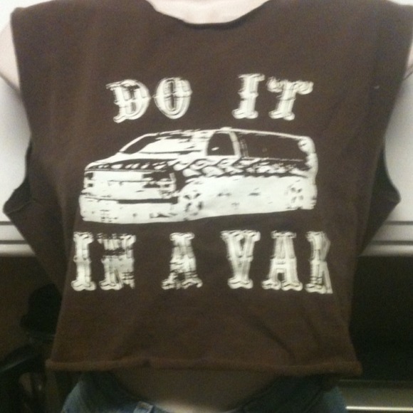 Sold in bundle...Crop tee
