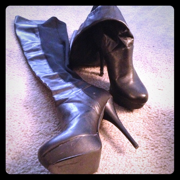 Thigh high Steve Madden boots size 8 1/2