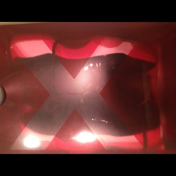 Air Jordan Retro 11 - Picture 3 of 4