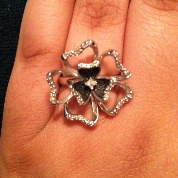 ❤ Flower ring - Picture 2 of 3