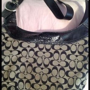 Traditional C Black Coach print purse