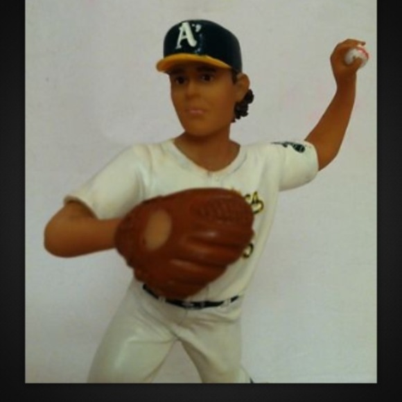 BARRY ZITO Oakland As Figurine Limited Edition - Picture 4 of 4