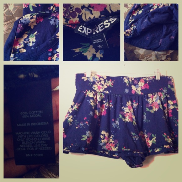 🌺Cute Flirty Flower Shorts🌺 Perfect for Spring😃